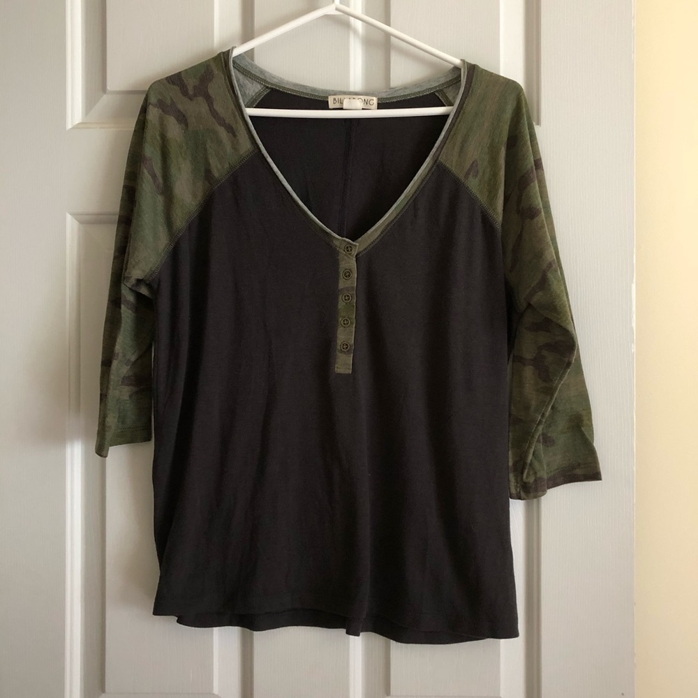 Billabong v-neck shirt